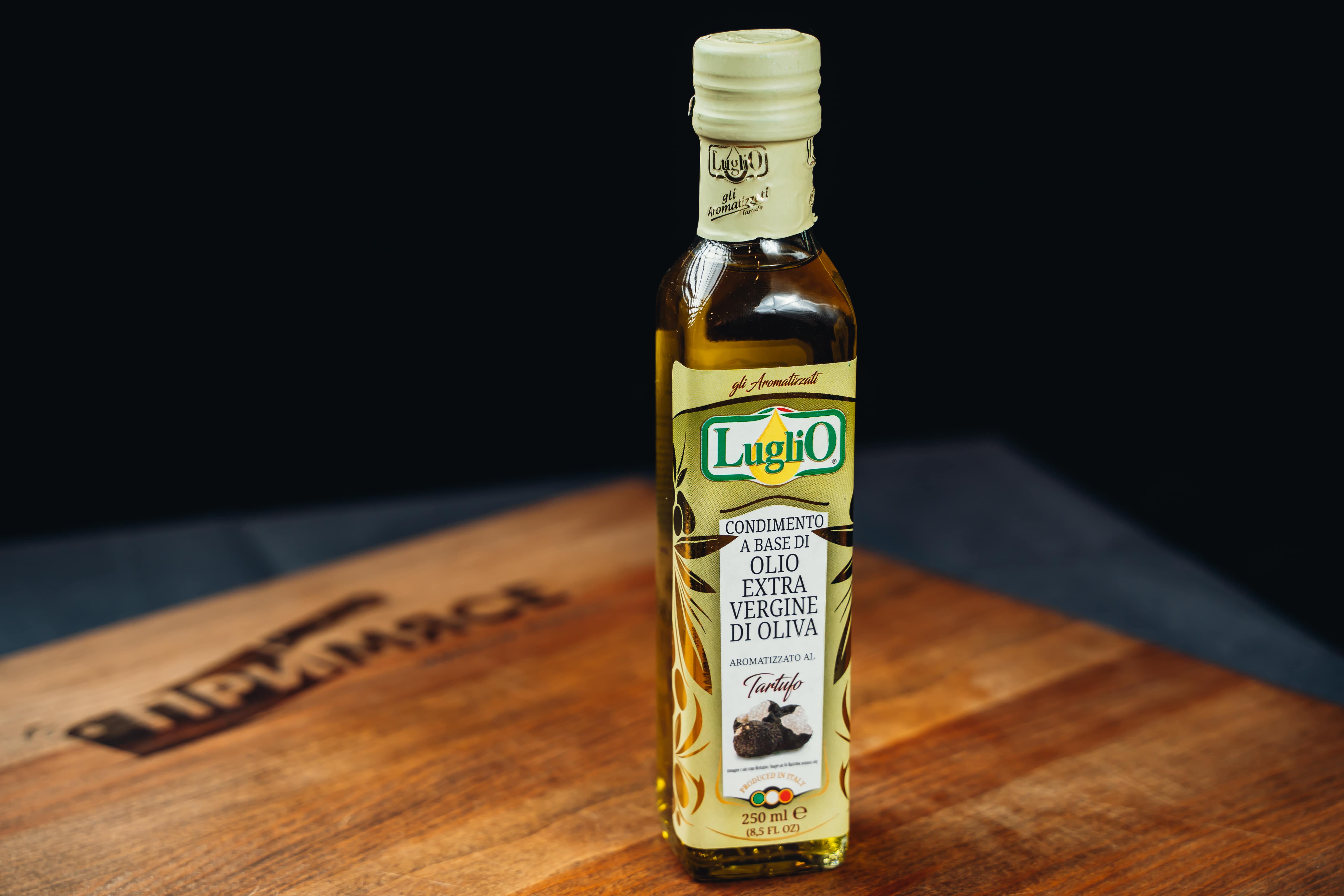 Масло оливковое LUGLIO EXTRA c трюфелем 250мл 
