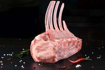 Корейка свиная на кости зачищенная 