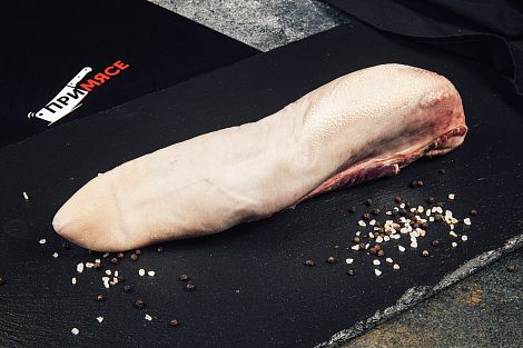 Язык молодого бычка Black Angus 